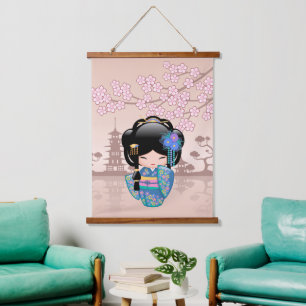 Tapiz Con Marco De Madera Muñeca Keiko Kokeshi - Chica de Kimono azul Geisha