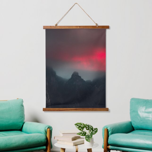 Tapiz Con Marco De Madera Nubes, niebla y montañas ardiendo (Sala de estar)