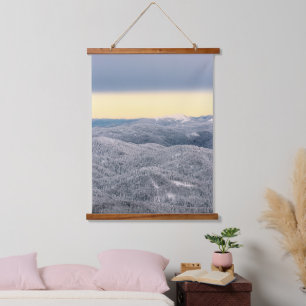 Tapiz Con Marco De Madera Nubes oscuras cielo soleado y bosque de invierno n