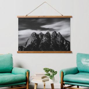 Tapiz Con Marco De Madera Nubes y montañas
