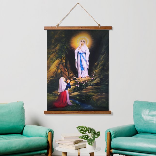 Tapiz Con Marco De Madera Nuestra Señora de Lourdes (Sala de estar)