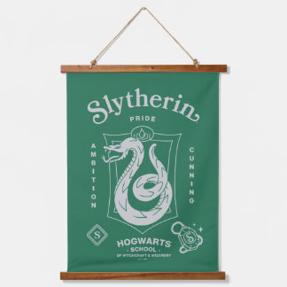 Tapiz Con Marco De Madera ORGULLO DE SLYTHERIN Ambición Astucia Emblema