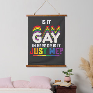 Tapiz Con Marco De Madera Orgullo LGBT ¿Es Gay Aquí O Soy Solo Yo