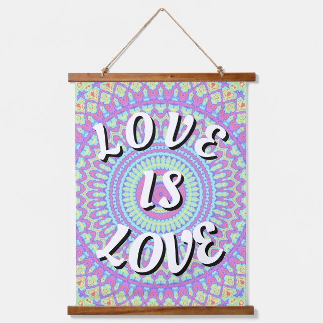 Tapiz Con Marco De Madera Orgullo Love Is Love  (Anverso)