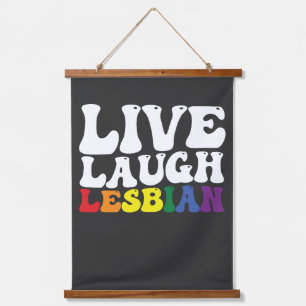 Tapiz Con Marco De Madera Orgulloso Orgullo Lésbico LGBT Groovy Vive Ríe