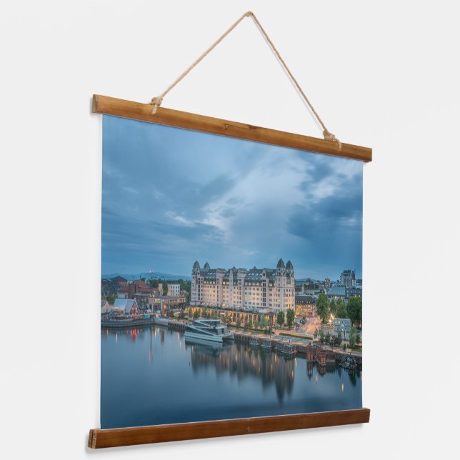 Tapiz Con Marco De Madera Oslo Noruega (Angular)