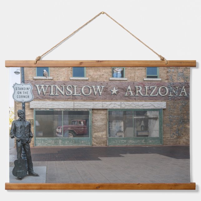 Tapiz Con Marco De Madera Parado en la esquina (Anverso )