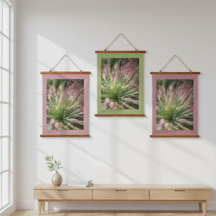 Tapiz Con Marco De Madera Pasto Muhly Rosa y Verde Fotografía de la Naturale