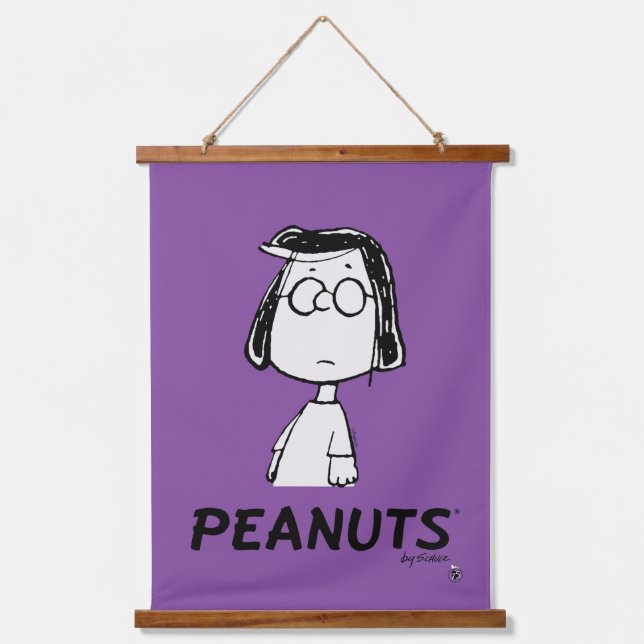 Tapiz Con Marco De Madera Persistencia de cacahuetes | Marcie (Anverso)