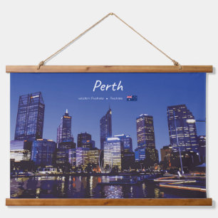 Tapiz Con Marco De Madera Perth, Australia - Horizonte de la ciudad de noche