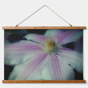Tapiz Con Marco De Madera Pétalos de flor clematis arriba cerca