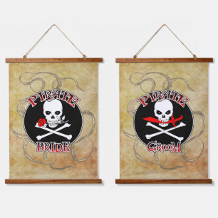 Tapiz Con Marco De Madera Pirate Bride y Groom Set