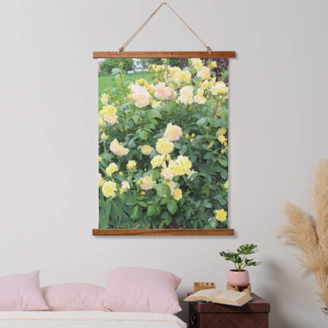 Tapiz Con Marco De Madera Rosas Amarillas (Dormitorio)