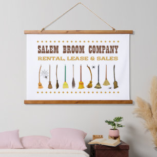 TAPIZ CON MARCO DE MADERA SALEM BROOM COMPANY