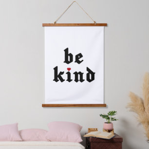 Tapiz Con Marco De Madera Ser amable - Mensaje positivo simple