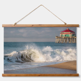 Tapiz Con Marco De Madera Serenidad de Surf City: Huntington Pier y Ocean Sp