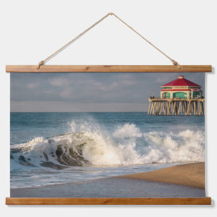 Tapiz Con Marco De Madera Serenidad de Surf City: Huntington Pier y Ocean Sp