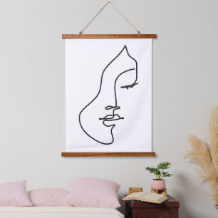 Tapiz Con Marco De Madera Serenidad – Retrato Femenino Minimalista de Arte d
