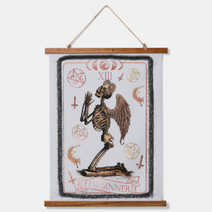 Tapiz Con Marco De Madera Sinner Tarot Card