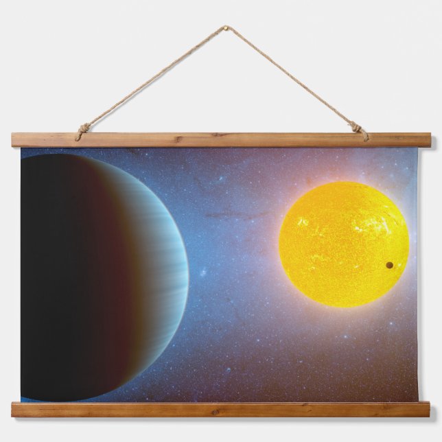 Tapiz Con Marco De Madera Sistema Estrella Kepler-10. (Anverso )