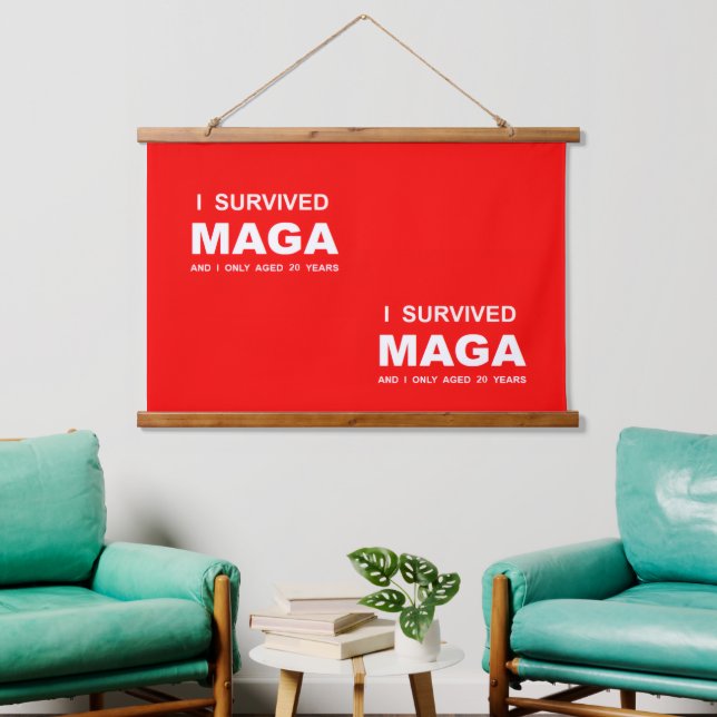 Tapiz Con Marco De Madera Sobreviví a MAGA (Sala de estar)