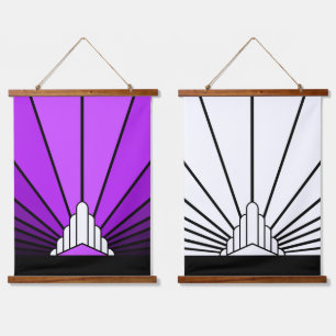 Tapiz Con Marco De Madera Sol Art Déco en muros morados y blancos