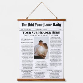 Tapiz Con Marco De Madera Su propia foto de noticias de primera plana person