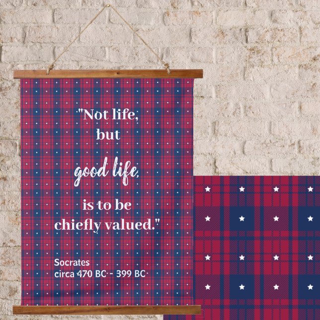 Tapiz Con Marco De Madera Tartán - Patriótico - Madera de Estrellas Blancas  (Tartan - Patriotic - Red Blue White Stars Wood Hanging Tapestry by Leapfroglisics Shop)