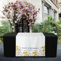 Corredor de mesa con logotipo de texto floral para
