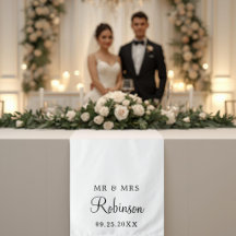 Corredor de mesa de decoración de boda con letra s