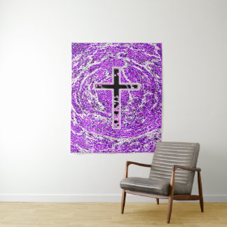 TAPIZ CRUZ NEGRA Y ROSA CON FONDO PURPLE