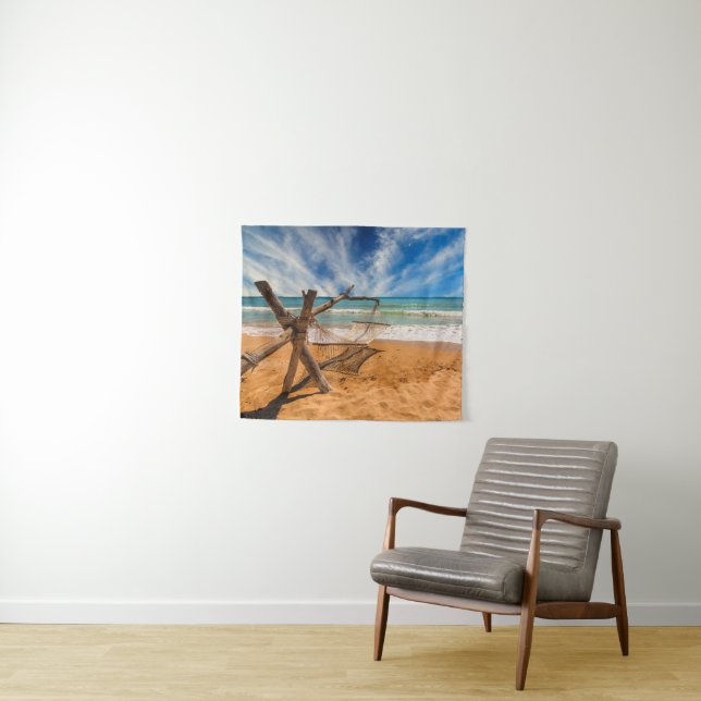 Tapiz Cuelgue de una hamaca en un complejo playero (In situ (horizontal))