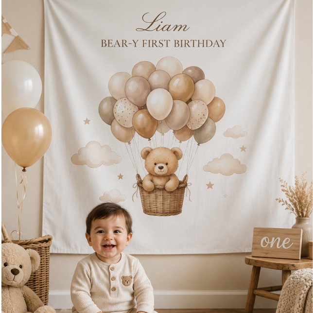 Tapiz Cumpleaños primero de Oso Neutral con Globo (Subido por el creador)