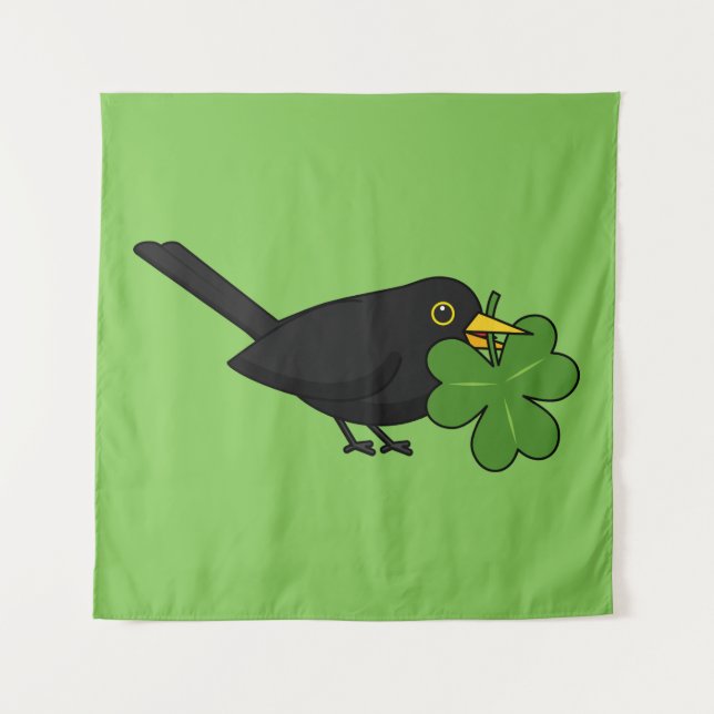 Tapiz Cute Blackbird con Shamrock Clover Personalizado (Anverso)