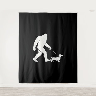 Tapiz Dachshund caminando Bigfoot Perro wiener divertido