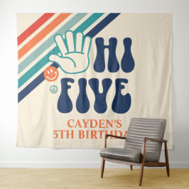 Tapiz de cumpleaños con rayas retro Hi Five