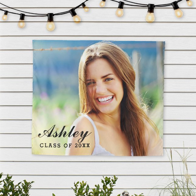 Tapiz de graduación con foto de graduado de la pro (Subido por el creador)