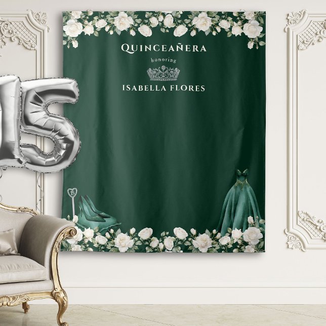 Tapiz Elegante paisaje floral de Quinceanera Princesa Ve (Green Backdrop from the Princess Dress and Roses Quinceanera Collection by Darling & May)