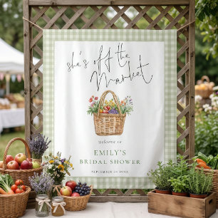 Tapiz Ella está fuera del Mercado Sage Gingham Bienvenid