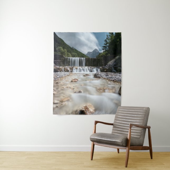 Tapiz Escenario impresionante en el valle de Krnica, Esl (In situ)