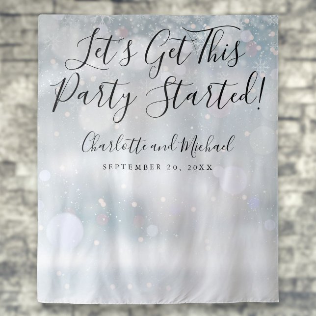 Tapiz Fiesta comenzó a escribir guión Booth de fotos de  (Party Started Script Winter Snowflakes Photo Booth Tapestry)