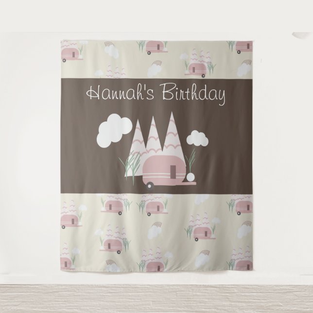 Tapiz Fiesta de cumpleaños de campamento de autocaravana (Anverso)
