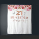 Tapiz Floral Butterflies Pink Happy 21st Birthday Tapest<br><div class="desc">Purpurina con sofisticada tipografía de nombre de guión. Faux rosa oro 21 globo texto. Roses rosados y borde superior de la mariposa. Excelente para las celebraciones del 21.</div>