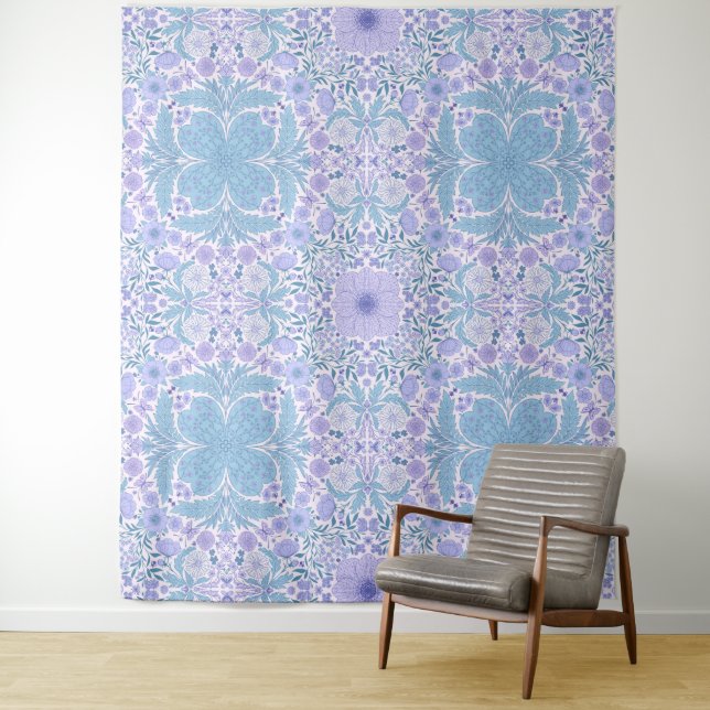 Tapiz Flores de jardín retro en azul y violeta (In situ)