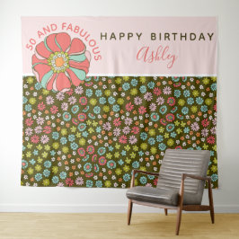 Tapiz Fondo de Cumpleaños con Flores Rosadas Groovy para