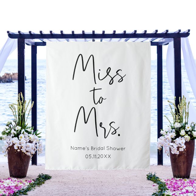 Tapiz Fondo de foto personalizado para despedida de solt (Miss to Mrs. Custom Bridal Shower Photo Backdrop With A White Background And Minimalist Modern Text
)