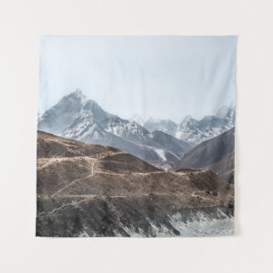 TAPIZ FOTO DE PAISAJE DE MONTAÑAS BAJO NUBES BLANCOS