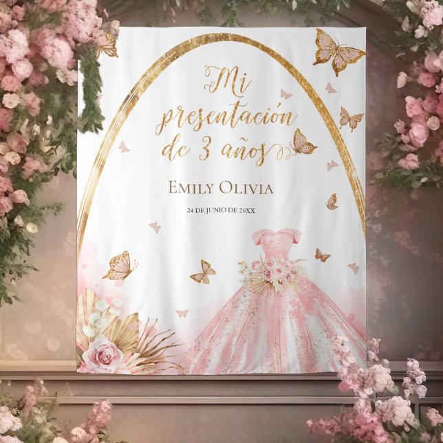 Tapiz Gown rosa con 3 años de fondo español (Subido por el creador)