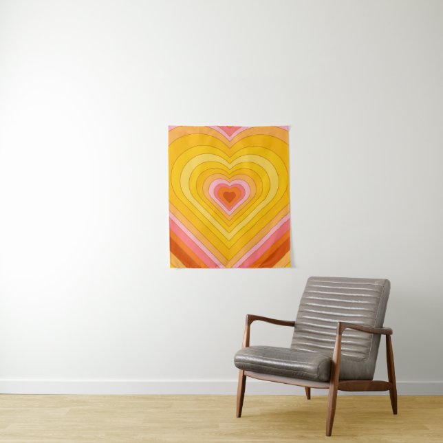Tapiz Groovy Retro Layered Heart (In situ)