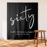 Tapiz Guión de moda Black 60th Birthday Party<br><div class="desc">Moda de fondo de tapiz negro para tu cartel de bienvenida de 60 años de fiesta y foto de promoción con "sesenta" exhibidos en un gran guión blanco y tu nombre y la fecha en letras blancas modernas.</div>